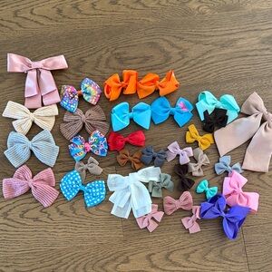 Bundle of bows. Colorful Kids Hair Bow Set